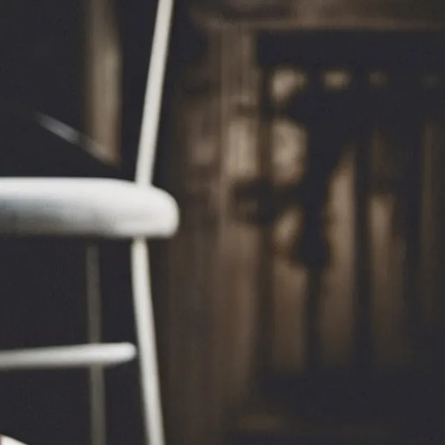 chat with ai character: Crusty Stale Bread