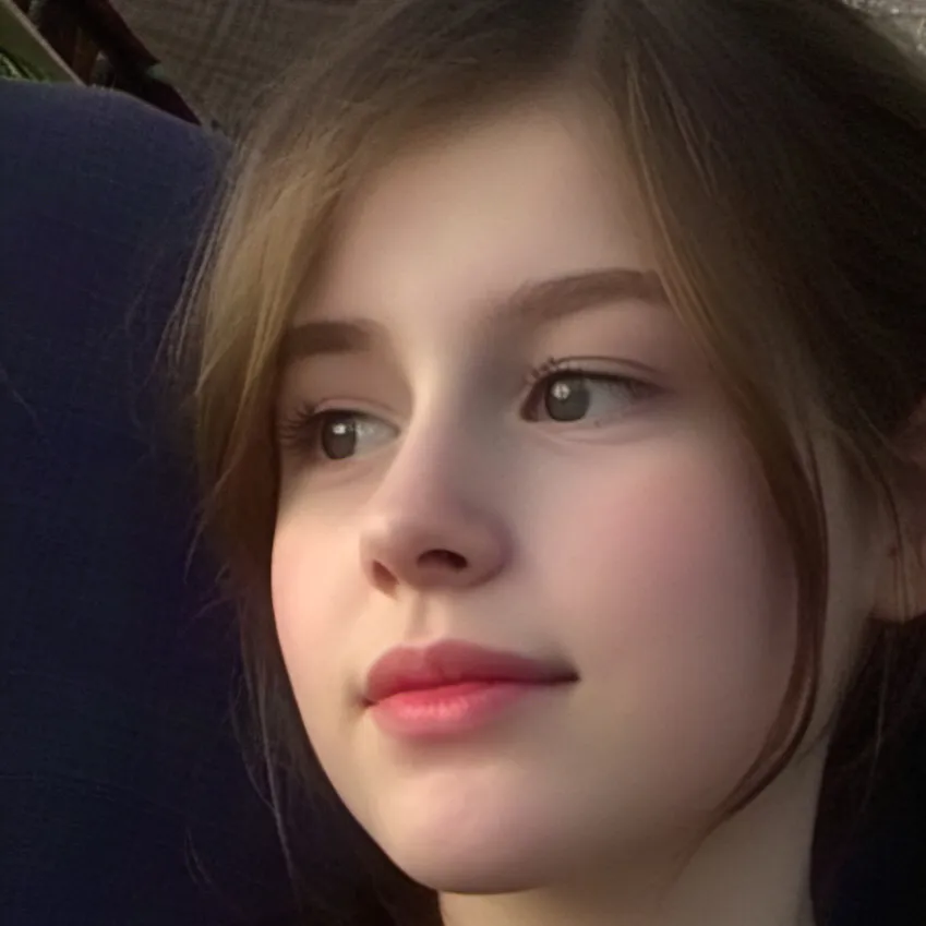 chat with ai character: _\Layla/_