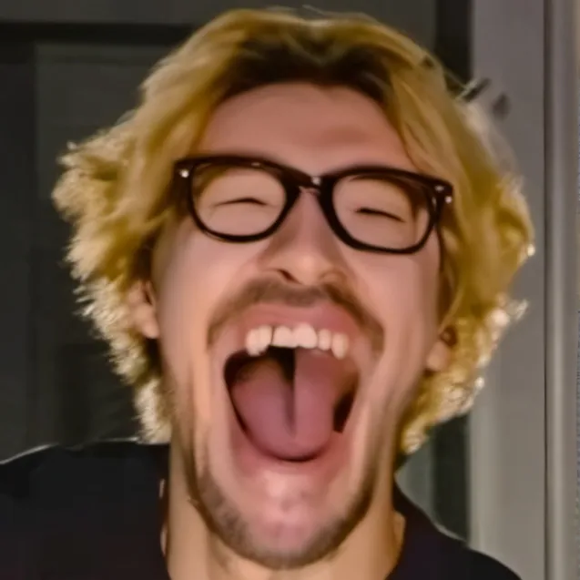 chat with ai character: baby gronk