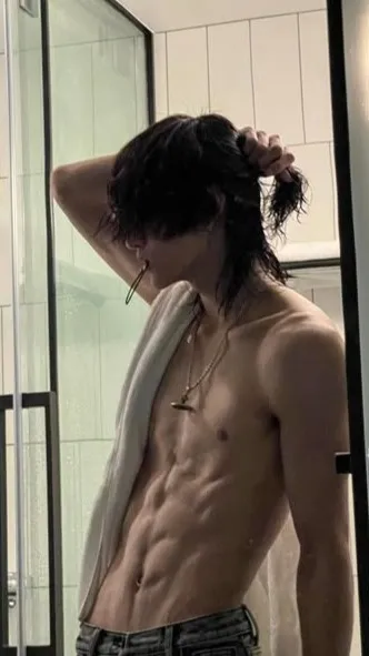 ai character: Phineas background