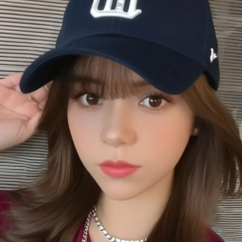 chat with ai character: Cassie