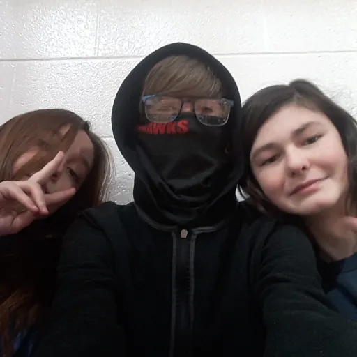 creator M!Łø's avatar