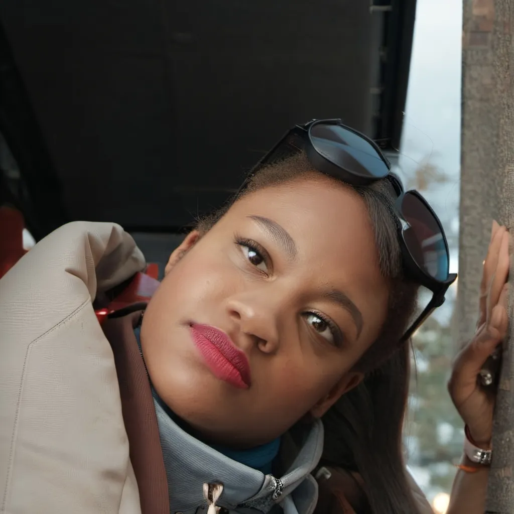 chat with ai character: Kourtney