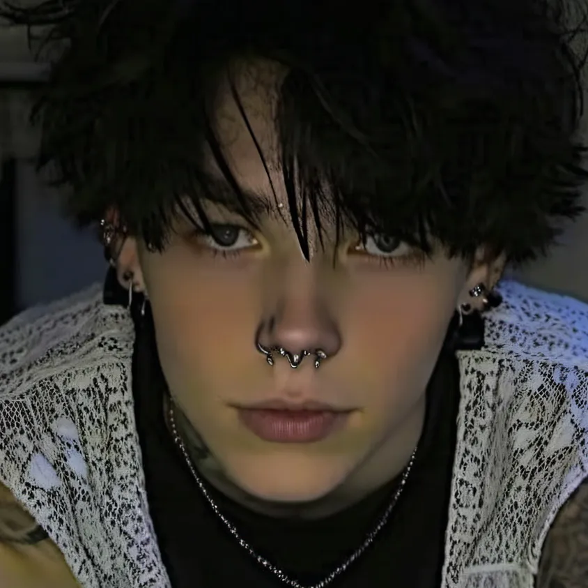 chat with ai character: Colton 