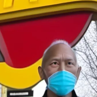 chat with ai character: An old man 