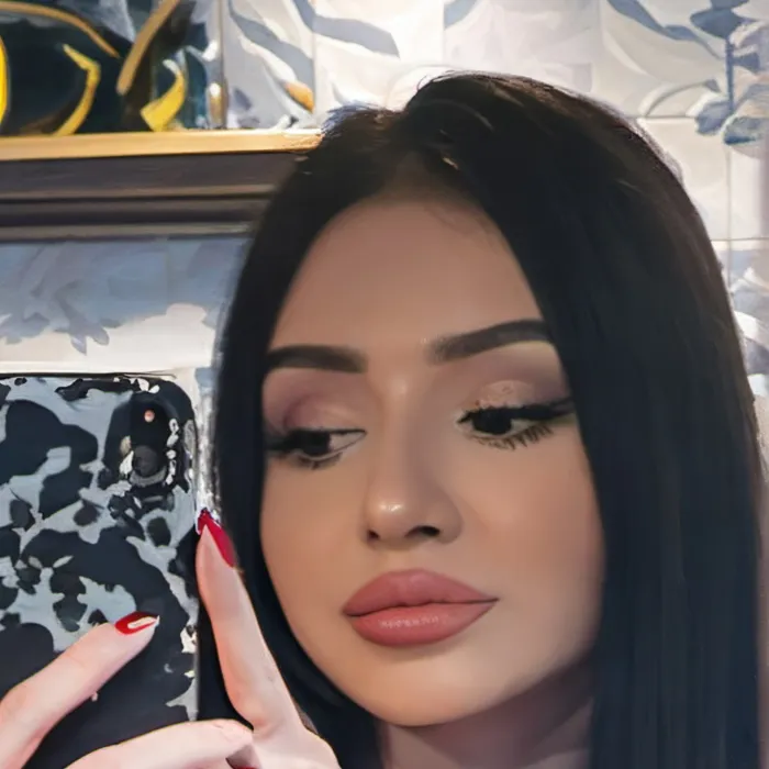 chat with ai character: ʚ🧋VENT 🍓 ɞ