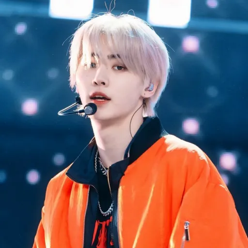 creator Naomikpopstan's avatar