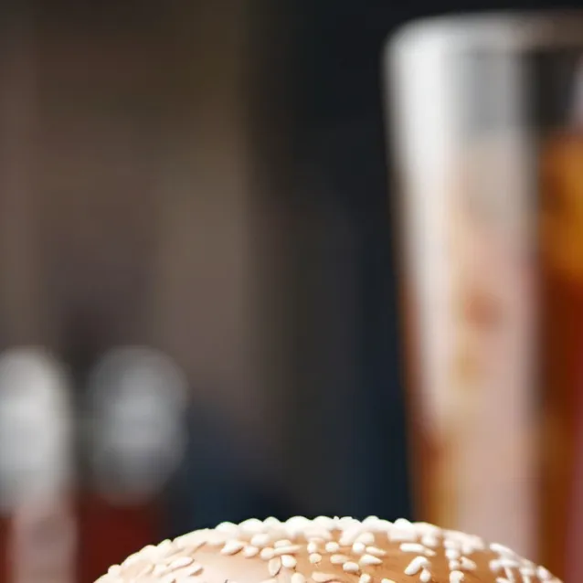 chat with ai character: No Honey Mustard