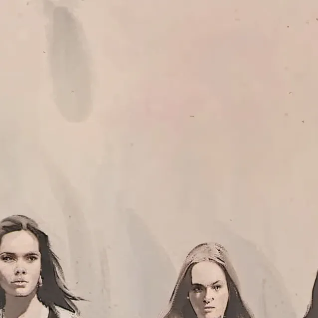 chat with ai character: Mean girls