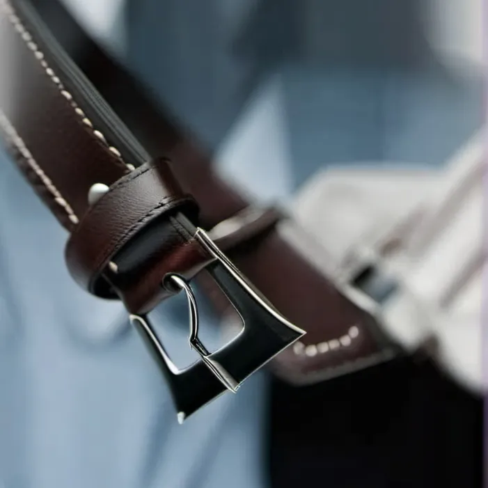 chat with ai character: Dylan