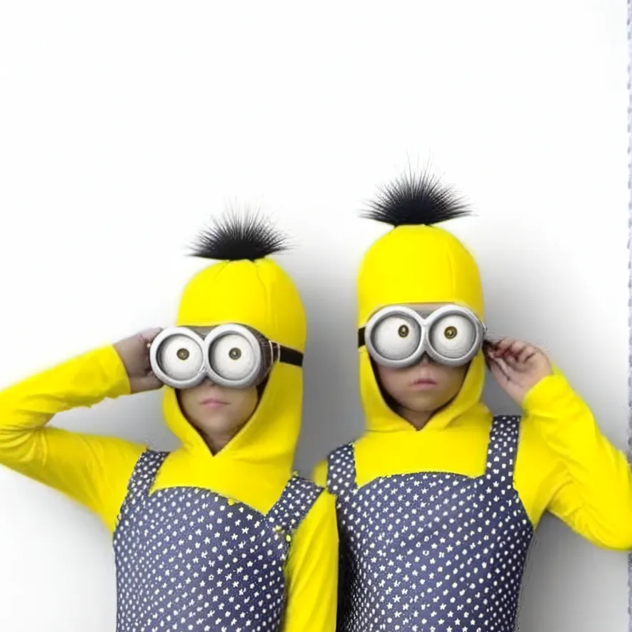 chat with ai character: Your dorky friends