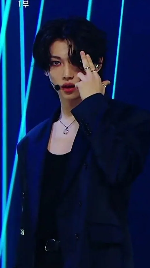 ai character: Felix background