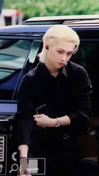 ai character: FELIX background