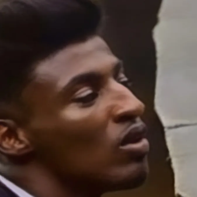 chat with ai character: Quandale dingle