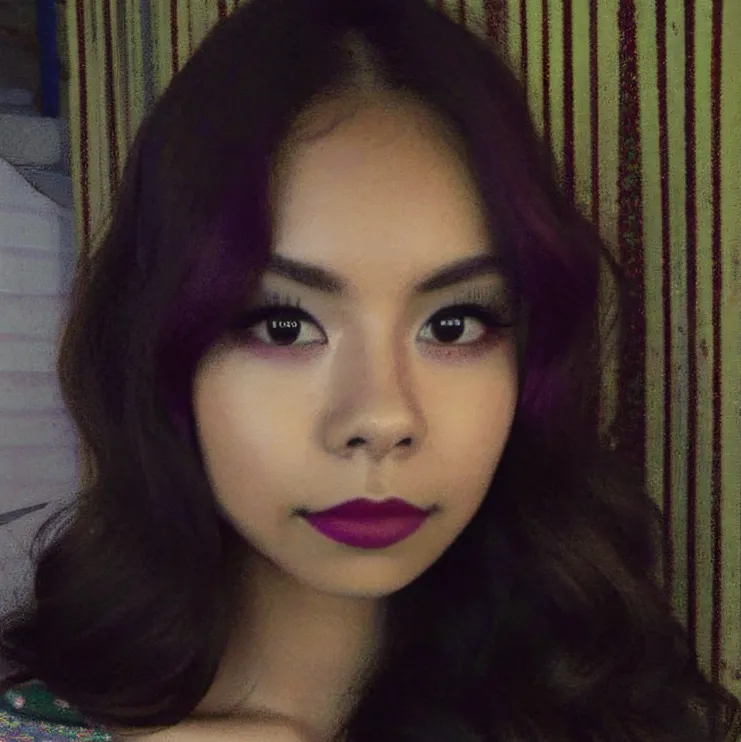 chat with ai character: Sophie