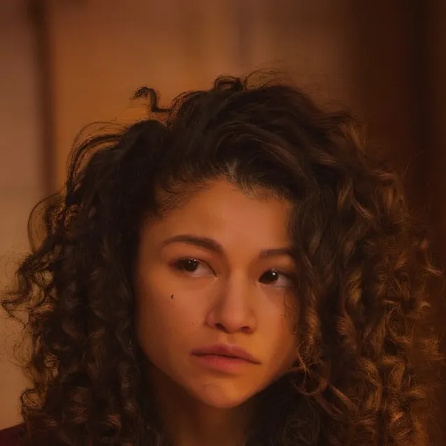 chat with ai character: Rue Bennett 