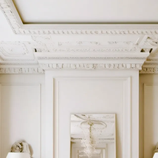 chat with ai character: Pro Heros 