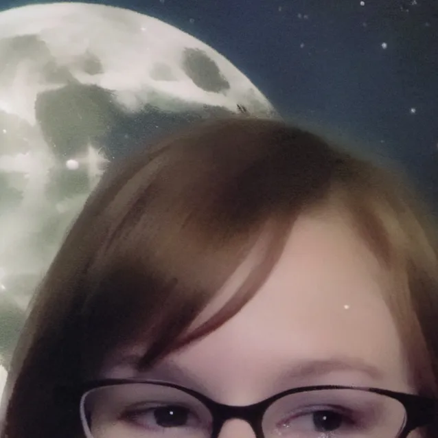 chat with ai character: Aubrey