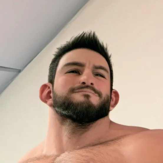 chat with ai character: Master Derrick 