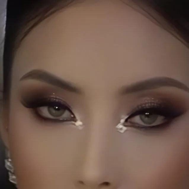 chat with ai character: Angela Martinez