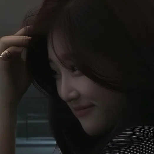 chat with ai character: Love