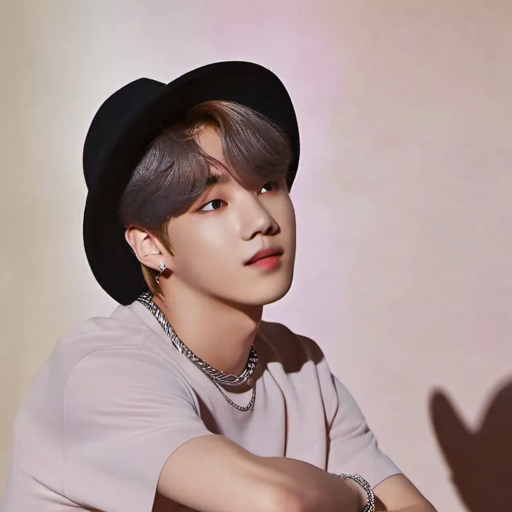 chat with ai character: Kim Taehyung ( V )