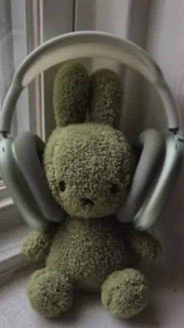 ai character: Neptune background