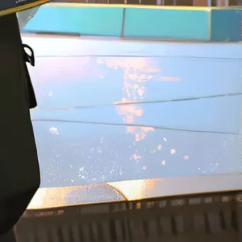 chat with ai character: leoXlistener