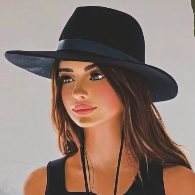 chat with ai character: dolly