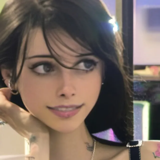 chat with ai character: Breanna smith