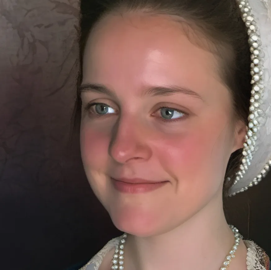 chat with ai character: Anna Boleyn 