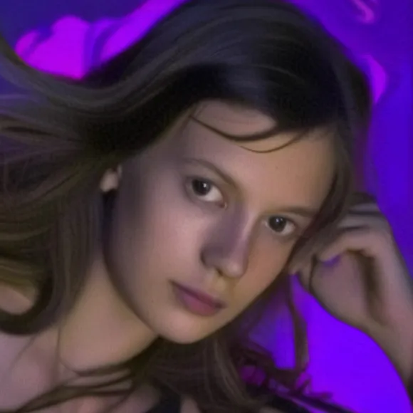 chat with ai character: Liz