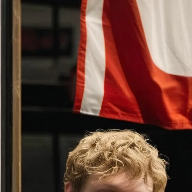 chat with ai character: Logan