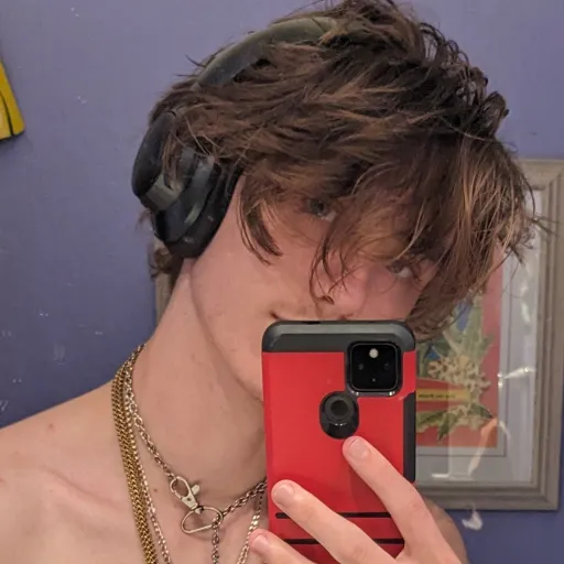 creator THE LUCIFER's avatar