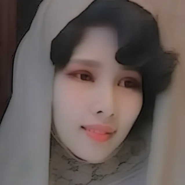 chat with ai character: Nora