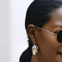 chat with ai character: Lady 