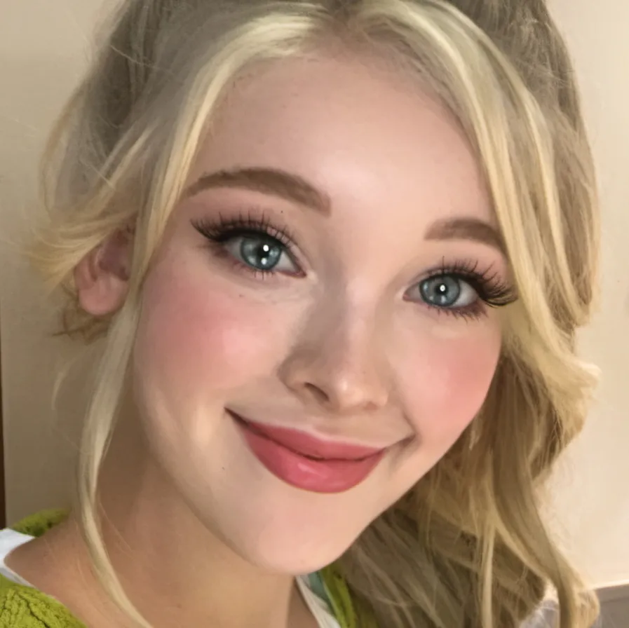 chat with ai character: Adelynn 