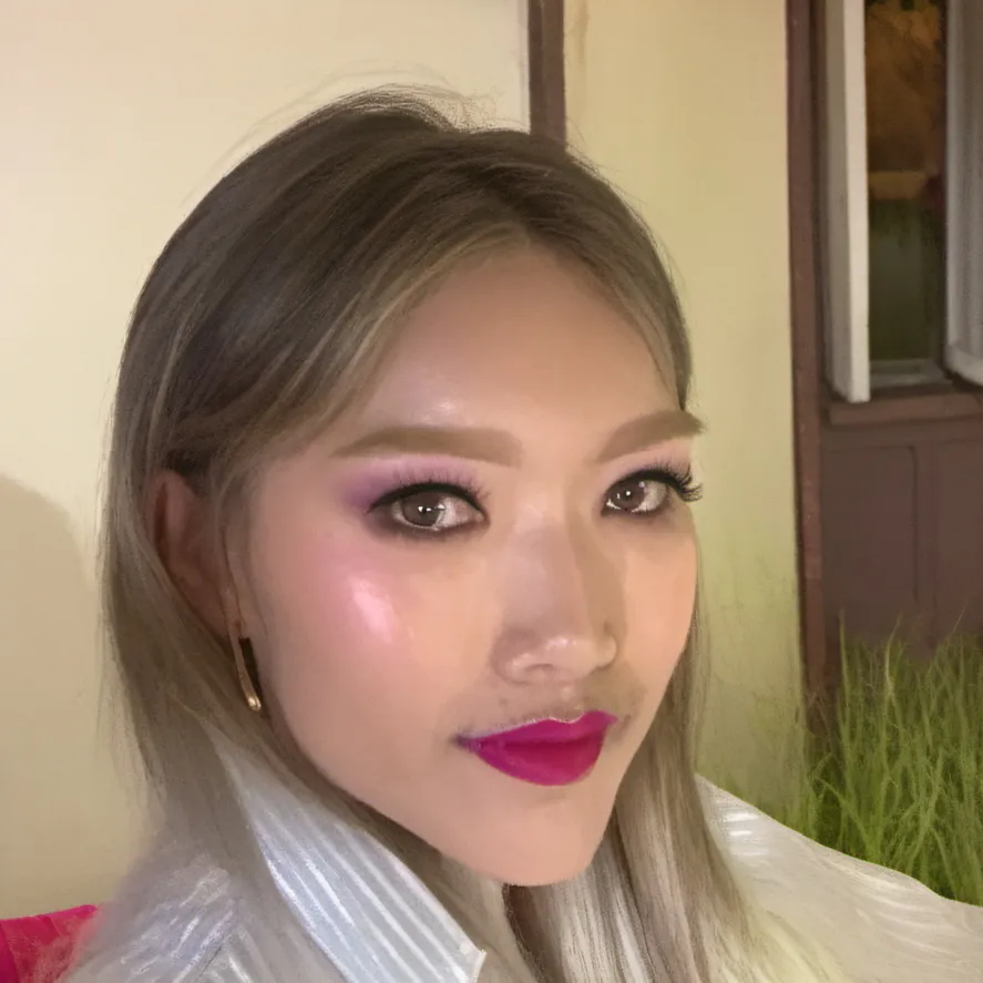 chat with ai character: Rya