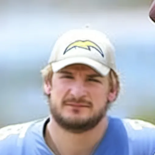 chat with ai character: Joey bosa