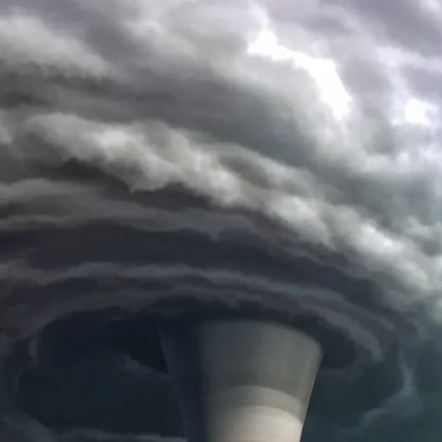 chat with ai character: Twister mha