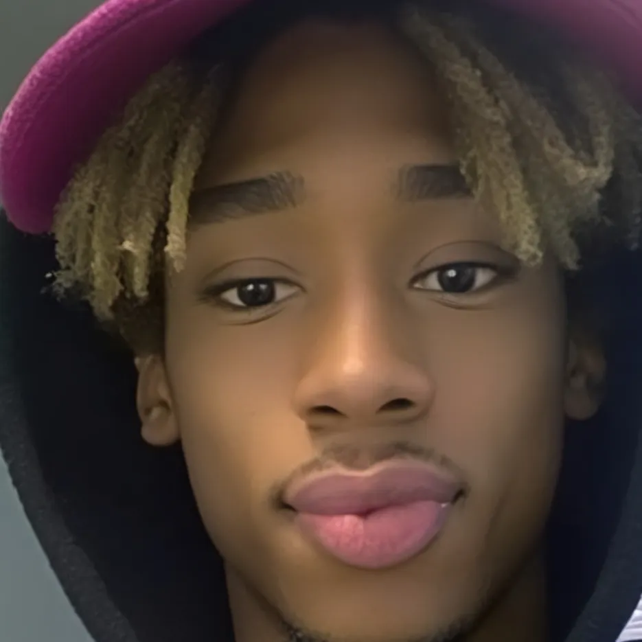 chat with ai character: Jay