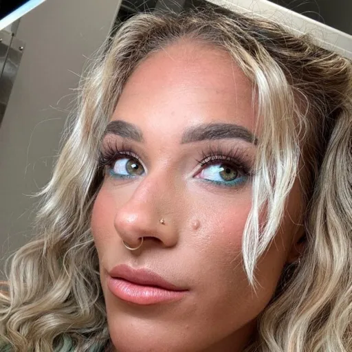 creator Riley Dale's avatar