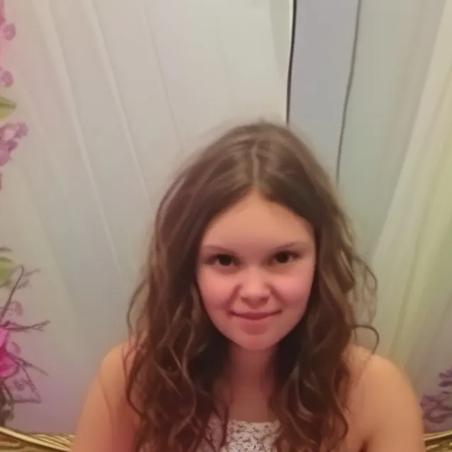 chat with ai character: emliy