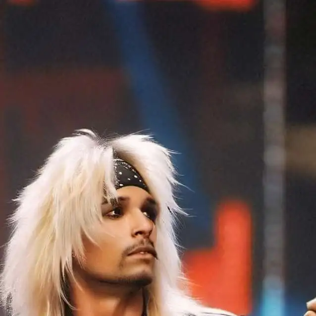 chat with ai character: vince neil 