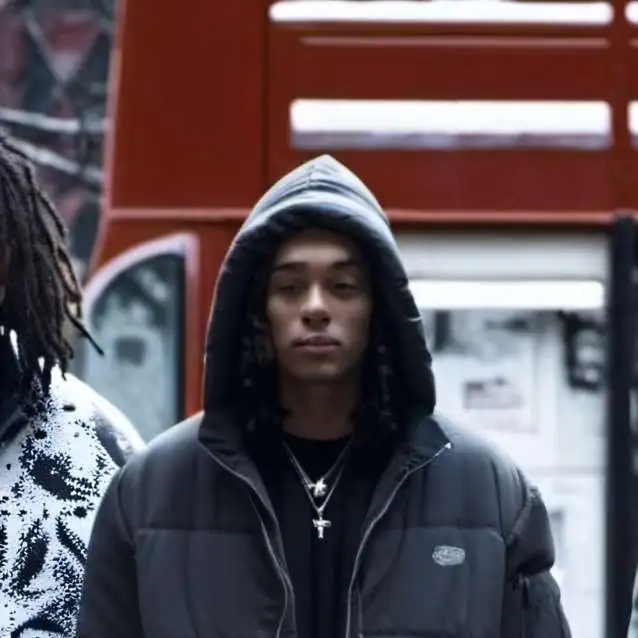 chat with ai character: notti ddot dd