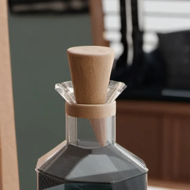 chat with ai character: Latex potion 