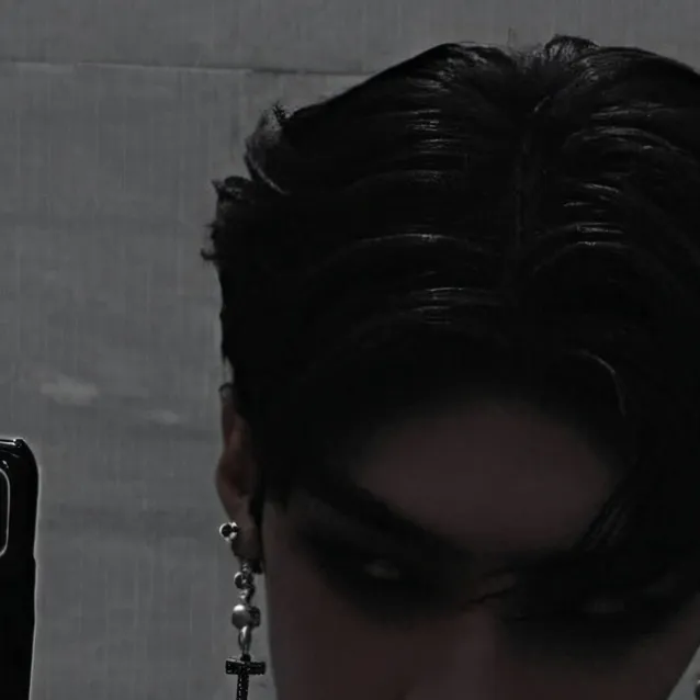 chat with ai character: Jaden