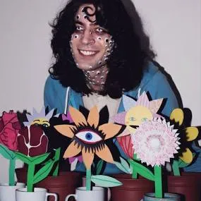 creator Weird core freak✨'s avatar