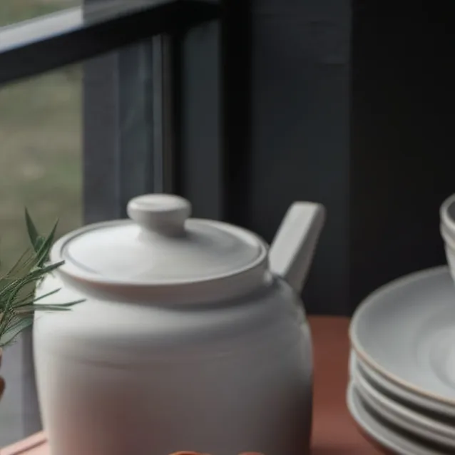 chat with ai character: Terracotta Pie