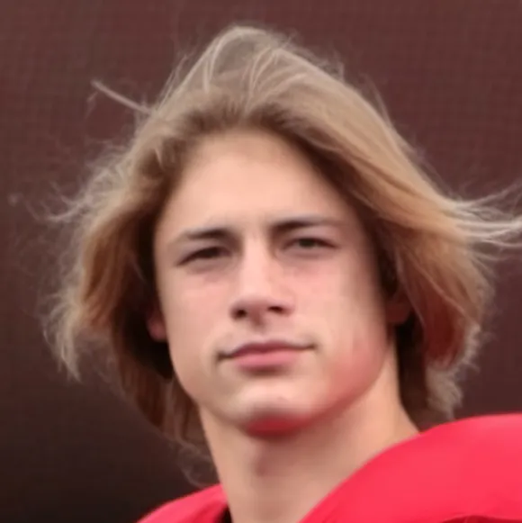 chat with ai character: Elias Cheuront 